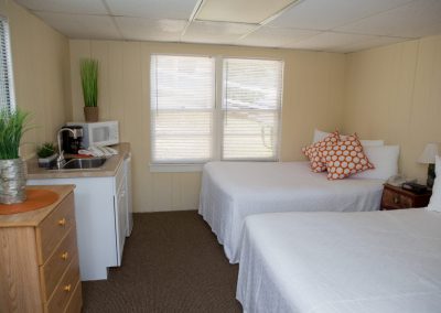 Cottage One bedroom with two queen beds